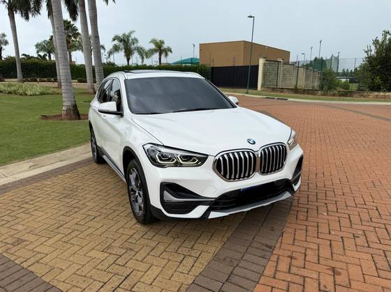 BMW X1 2.0 16V TURBO ACTIVEFLEX SDRIVE20I X-LINE 4P AUTOMÁTICO BMW X1 2.0 16V TURBO ACTIVEFLEX SDRIVE20I X-LINE 4P AUTOMÁTICO